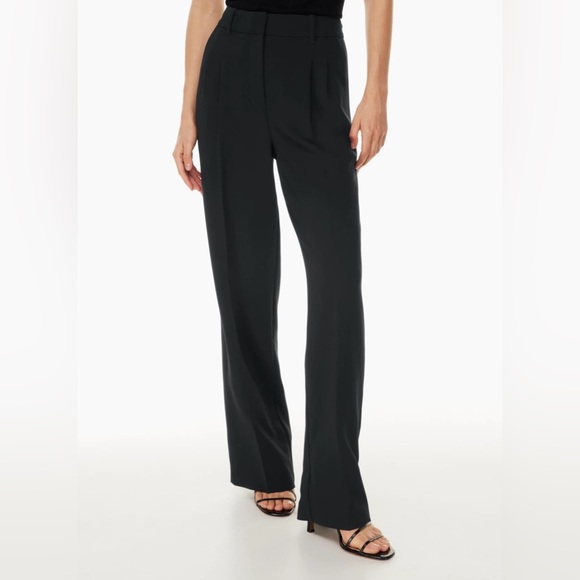 Aritzia Pants - Aritzia Effortless Pant